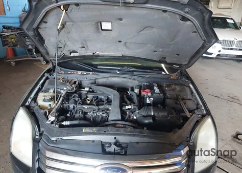 2009 Ford Fusion Se z USA, uszkodzony, nr VIN 3FAHP07Z09R161874